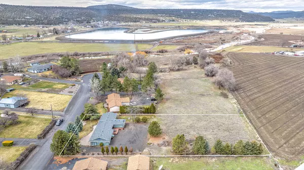 2933-2935 Ponderosa LN, Prineville, OR 97754