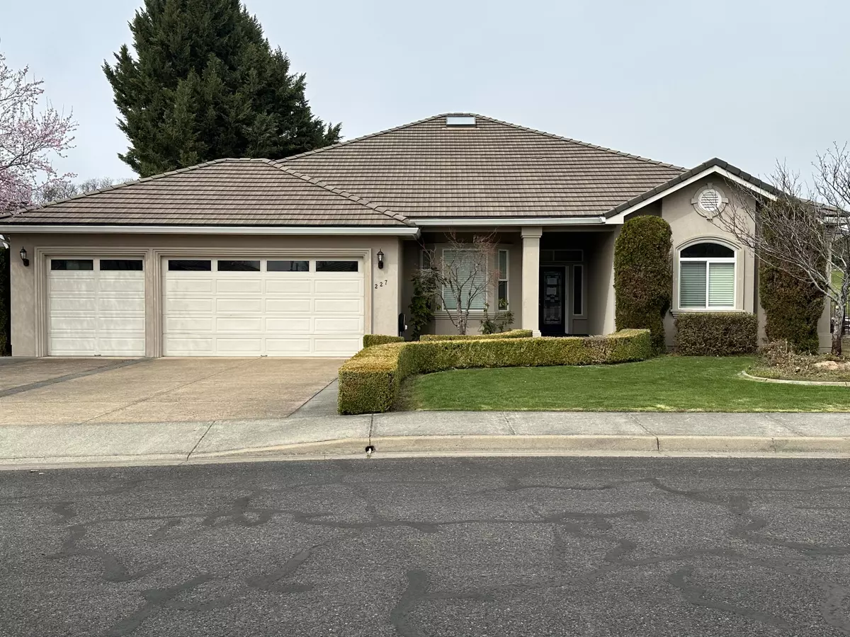 Eagle Point, OR 97524,227 Princeville DR