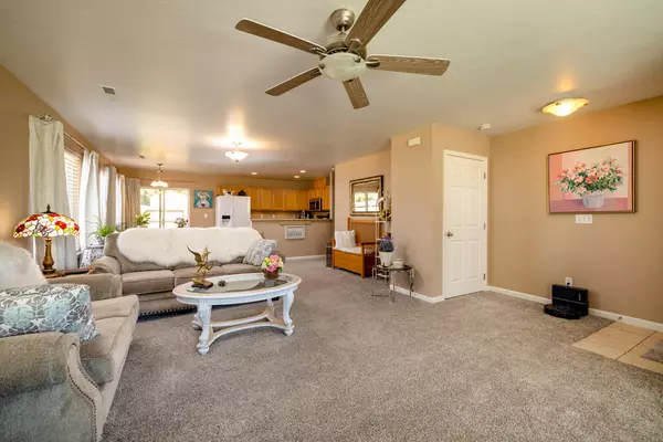 Klamath Falls, OR 97603,7327 Boyd PL