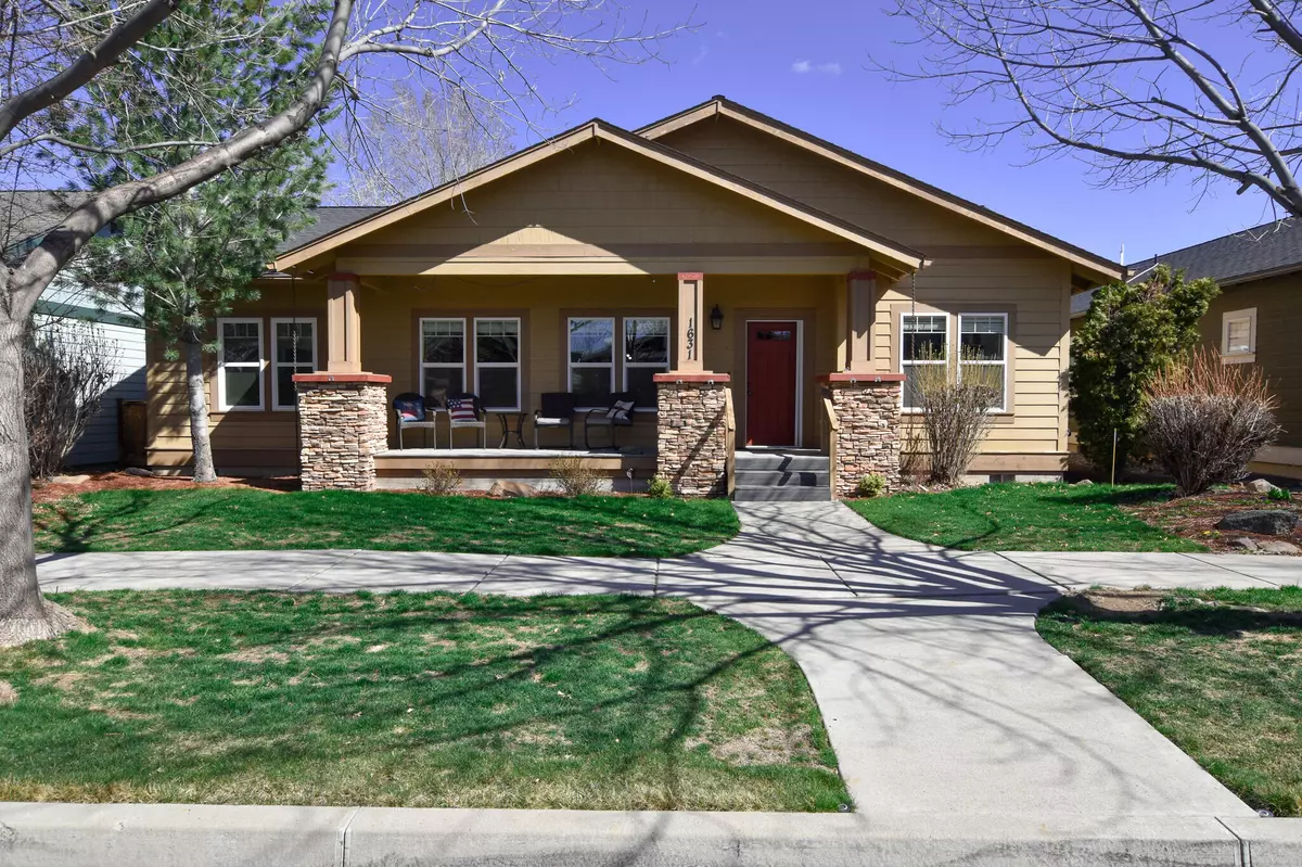 Redmond, OR 97756,1631 Hickory PL