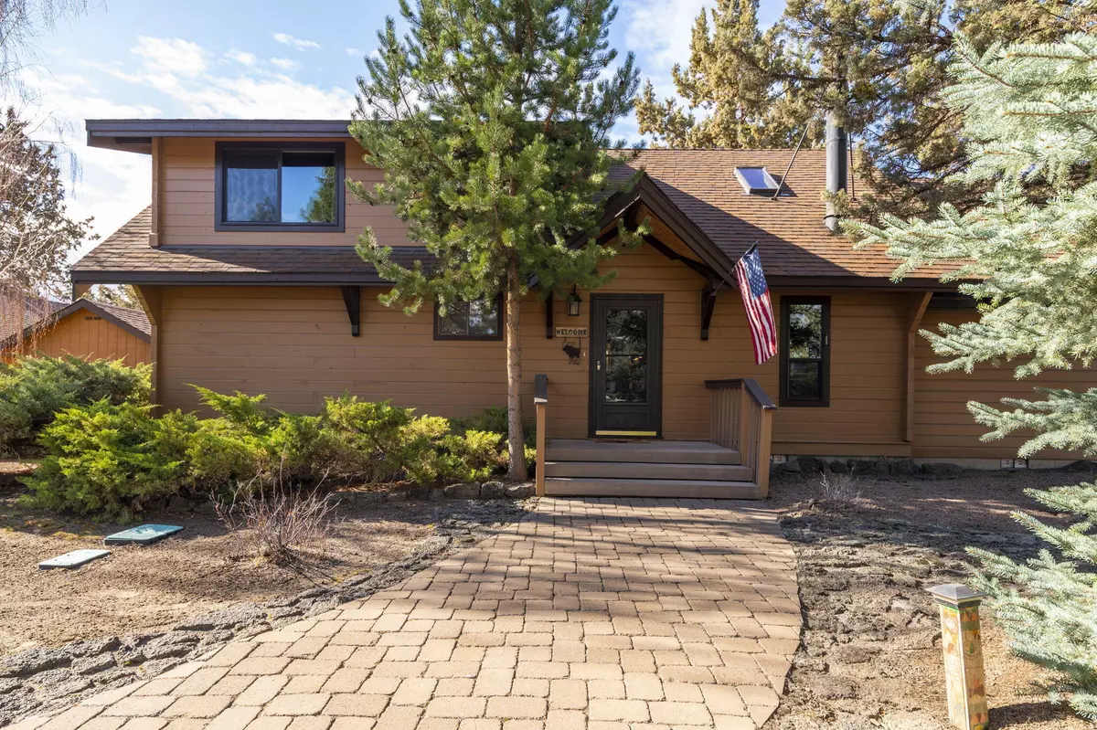 Bend, OR 97701,21683 Paloma DR