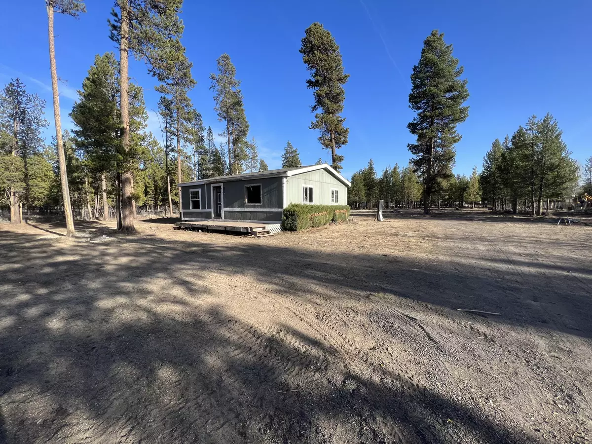 La Pine, OR 97739,12526 Sun Forest DR #5