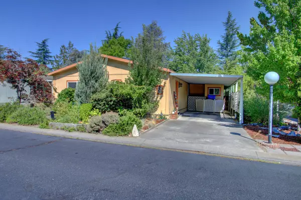 215 Tolman Creek RD #6, Ashland, OR 97520