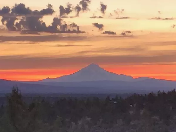 Terrebonne, OR 97760,13840 Cinder Cone LOOP