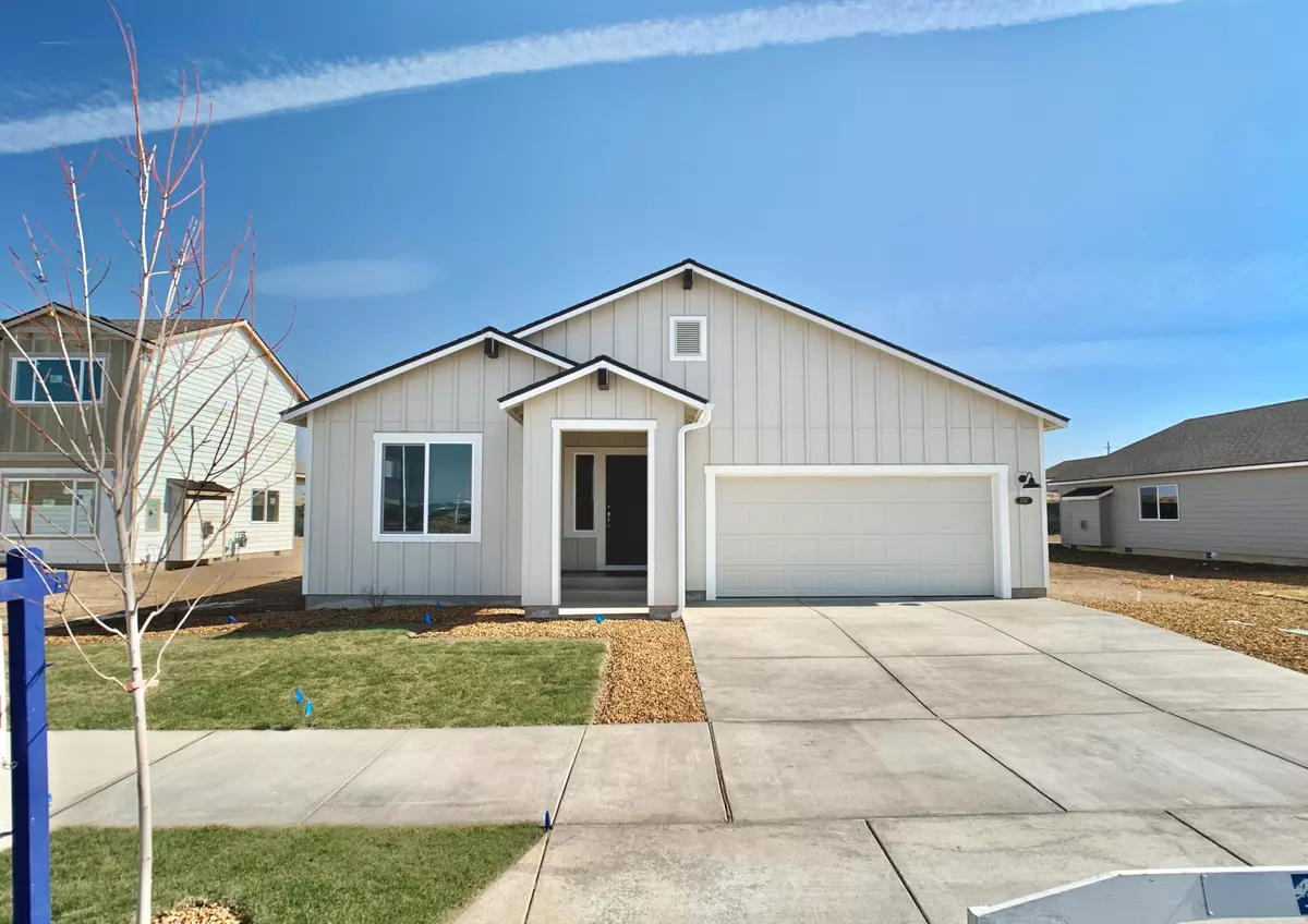 Redmond, OR 97756,3537 10th ST #10