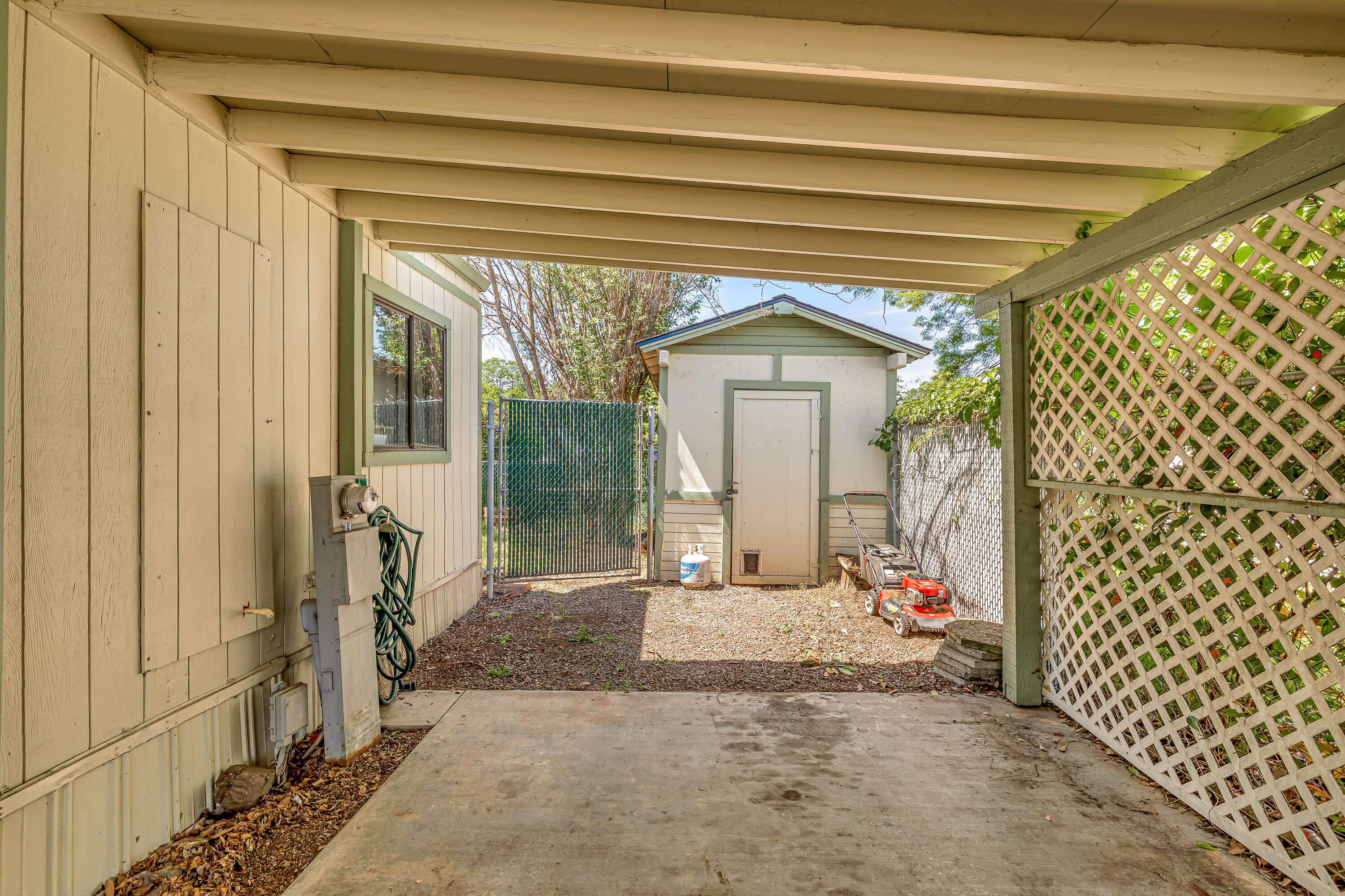 Eagle Point, OR 97524,558 Meadow LN
