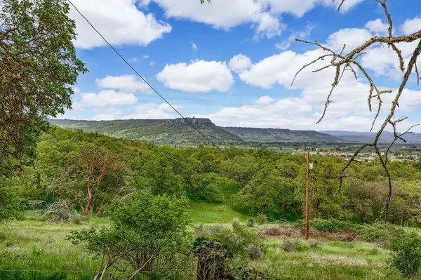 Central Point, OR 97502,8785 Blackwell RD