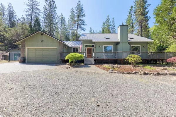 111 Findley RD, Williams, OR 97544