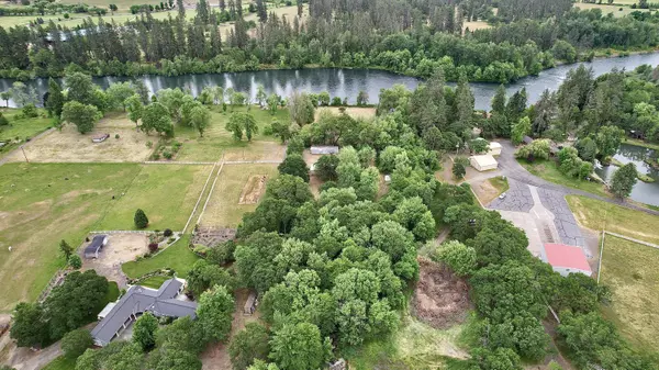 Central Point, OR 97502,12240 Modoc RD #C