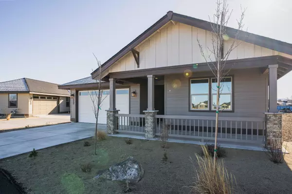 Redmond, OR 97756,2534 Redwood CIR