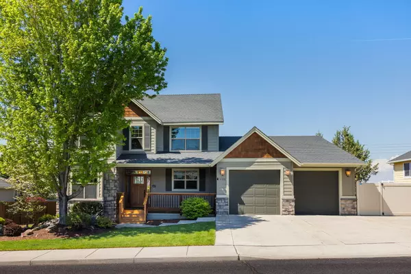 3809 Cascade Vista DR, Redmond, OR 97756