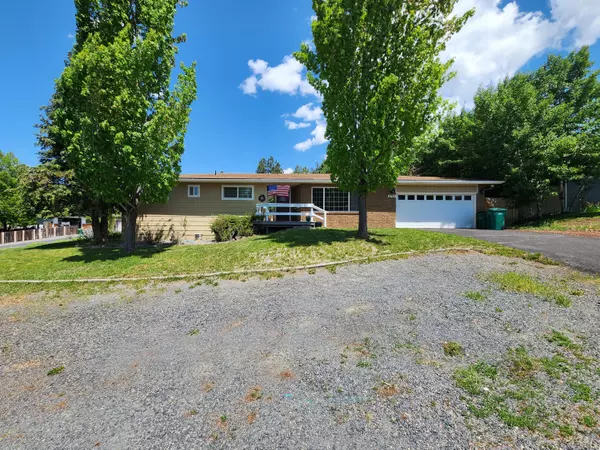 6703 Eberlein AVE, Klamath Falls, OR 97603