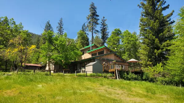6016/6110 West Side RD, Cave Junction, OR 97523