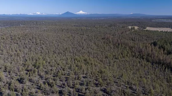 Bend, OR 97703,64837 Collins RD