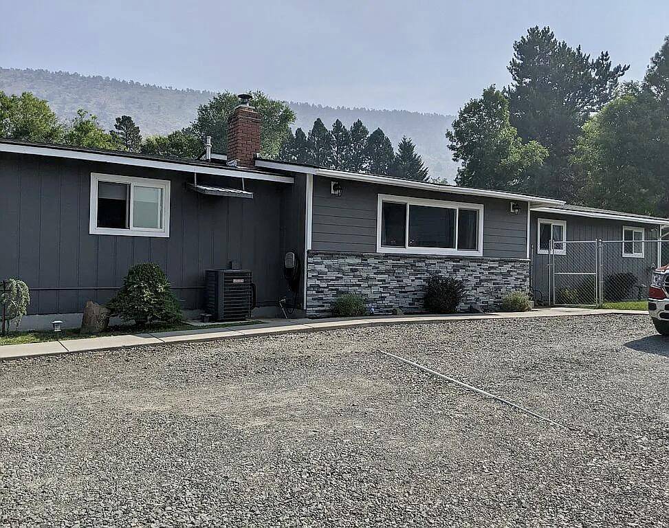 Klamath Falls, OR 97603,11928 Mallory DR