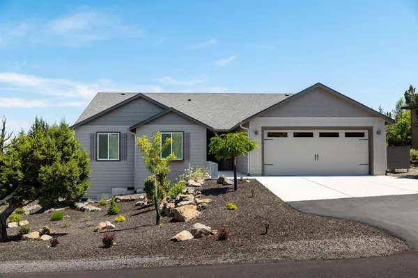 222 Highland Meadow LOOP, Redmond, OR 97756