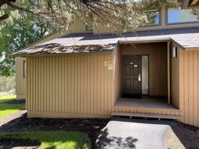 Redmond, OR 97756,2200 Snowgoose DR #RV1E