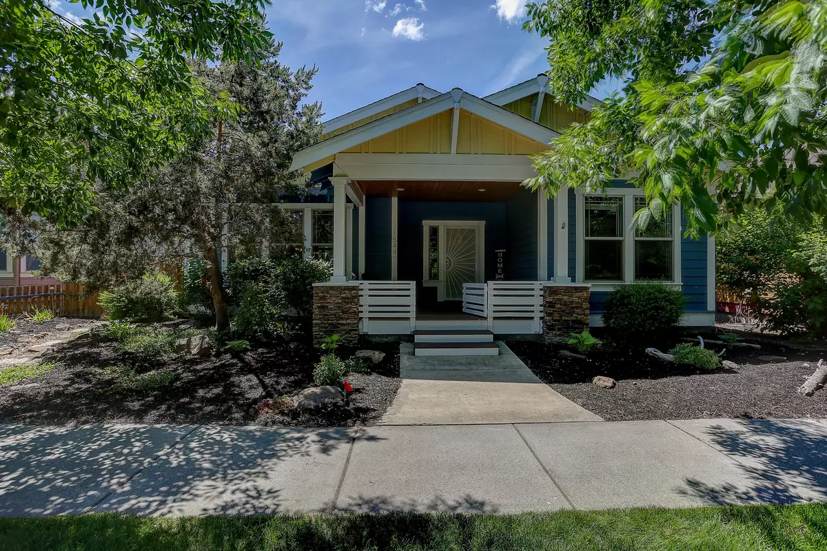 Redmond, OR 97756,1544 Hickory PL