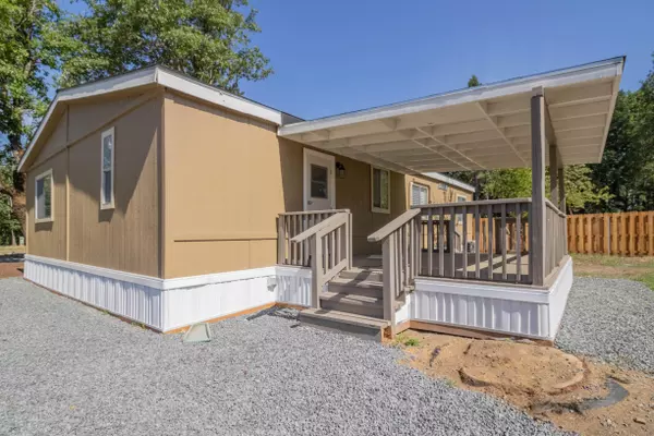 Kerby, OR 97531,24542 Redwood HWY ##51