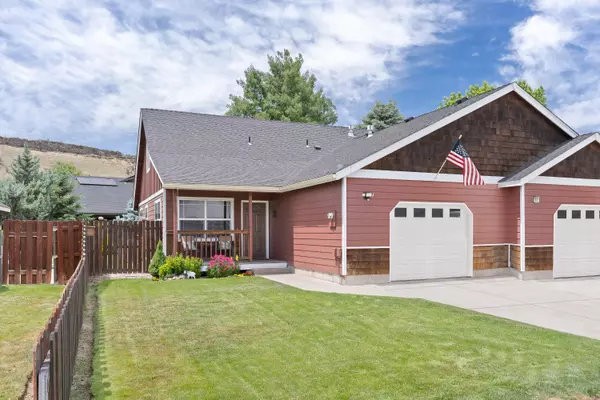 Prineville, OR 97754,187 Ivy CT