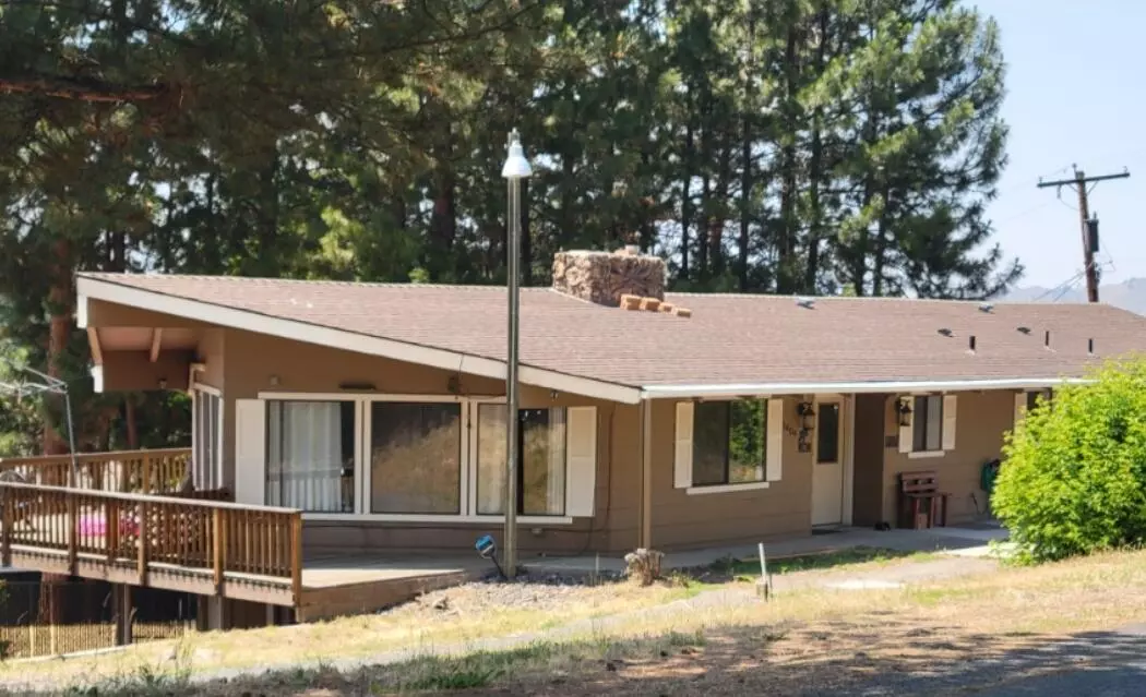 Klamath Falls, OR 97603,1604 Kimberly DR