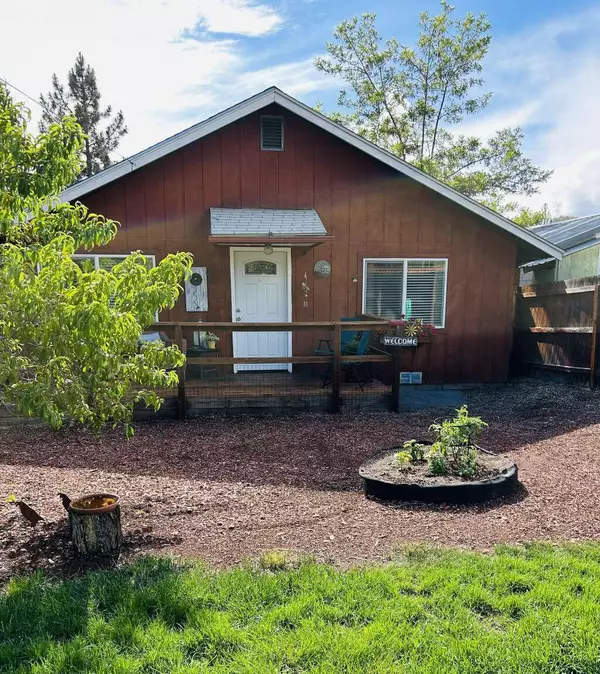 1836 Worden AVE, Klamath Falls, OR 97601