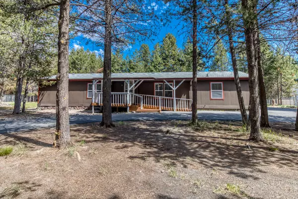 16048 Cascade LN, La Pine, OR 97739