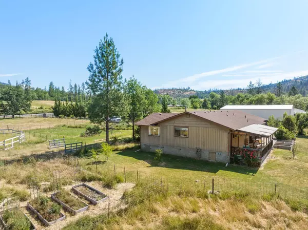 1020 Butte Falls HWY, Eagle Point, OR 97524