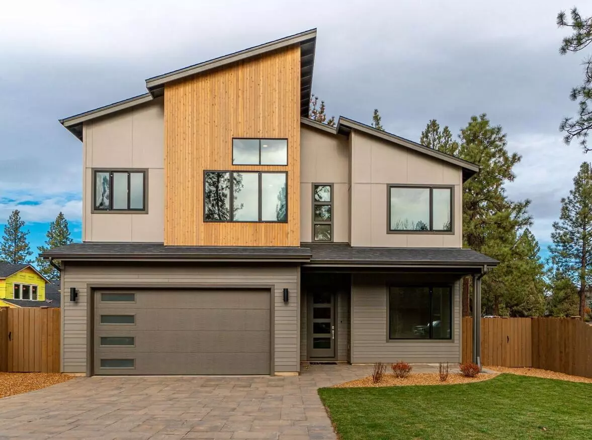 Bend, OR 97702,19724 Hollygrape ST