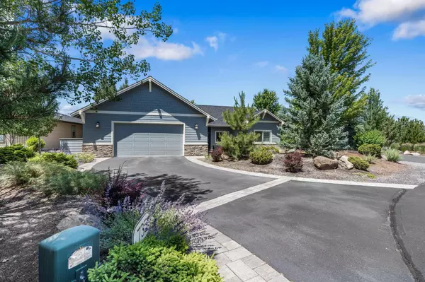 Redmond, OR 97756,735 Crystal Falls CT