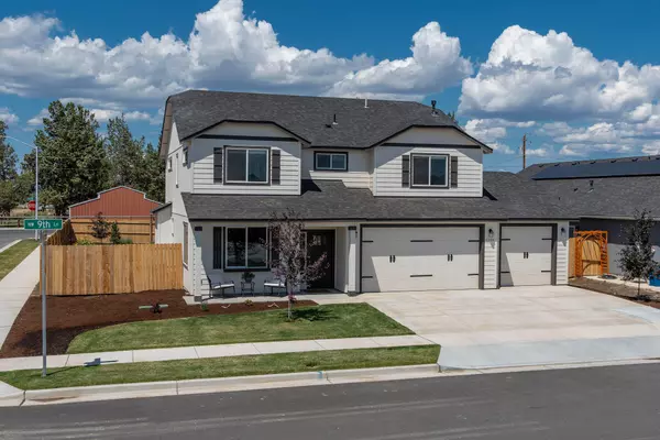 3309 9th LN, Redmond, OR 97756