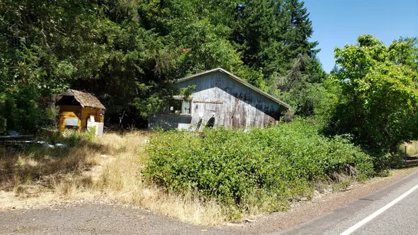 Trail, OR 97541,11241 Elk Creek RD