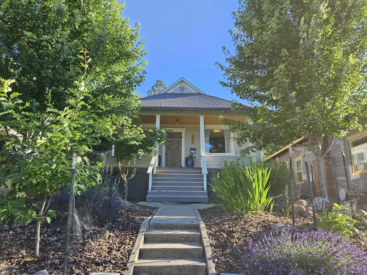 Ashland, OR 97520,542 Fairview ST