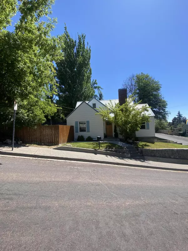 Klamath Falls, OR 97601,501 Laguna ST