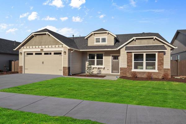 3397 Canyon DR #185, Redmond, OR 97756