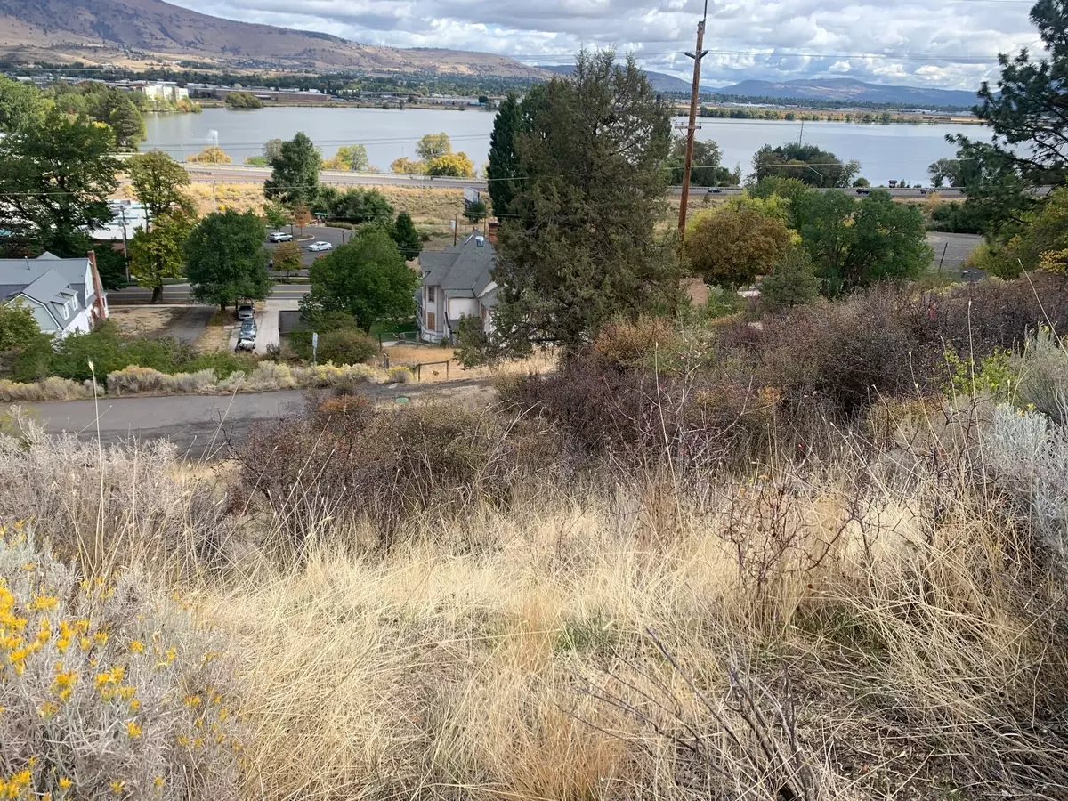 Klamath Falls, OR 97601,Lewis ST #Lot 7