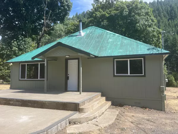 12000 Elk Creek RD, Trail, OR 97541