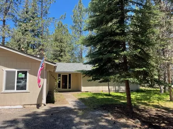 19654 Emerald PL, Bend, OR 97702