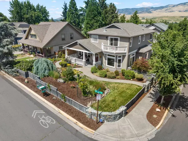 Ashland, OR 97520,149 Orange AVE