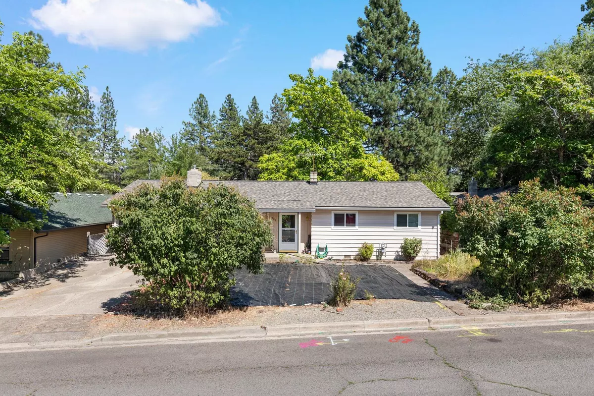 Ashland, OR 97520,600 Ray LN