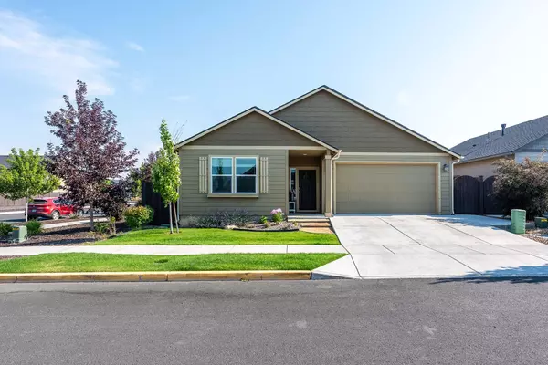 2502 Ivy WAY, Redmond, OR 97756