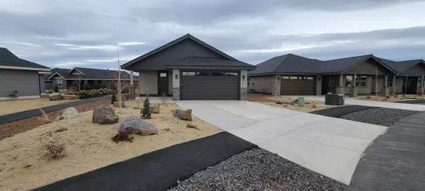 Redmond, OR 97756,2634 Redwood CIR