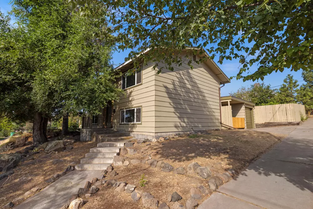 Klamath Falls, OR 97601,433 Lincoln ST