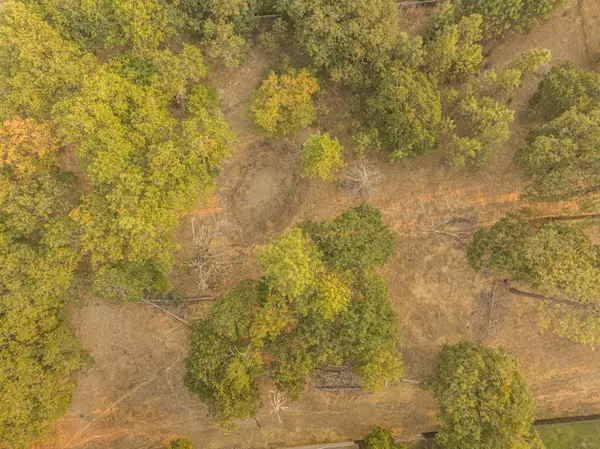 Grants Pass, OR 97526,323 Eric WAY