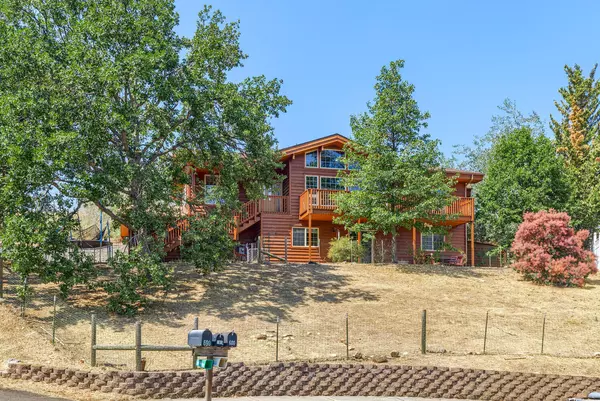 Ashland, OR 97520,681 Spring Creek DR