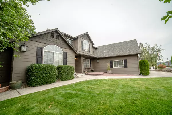 Redmond, OR 97756,3036 Cascade Vista DR