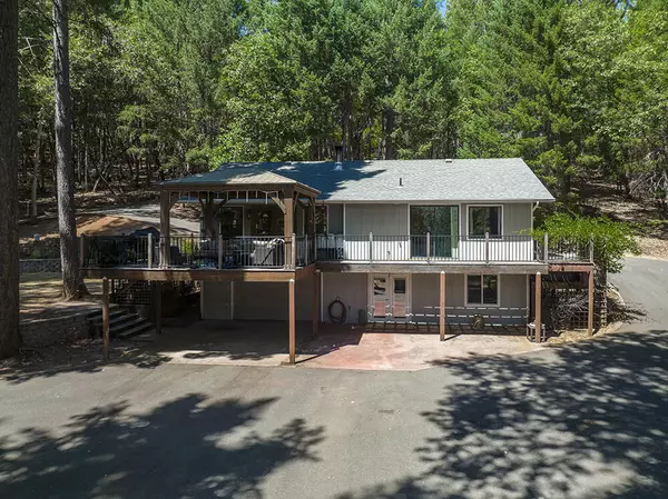 Wilderville, OR 97543,635 Minnow LN