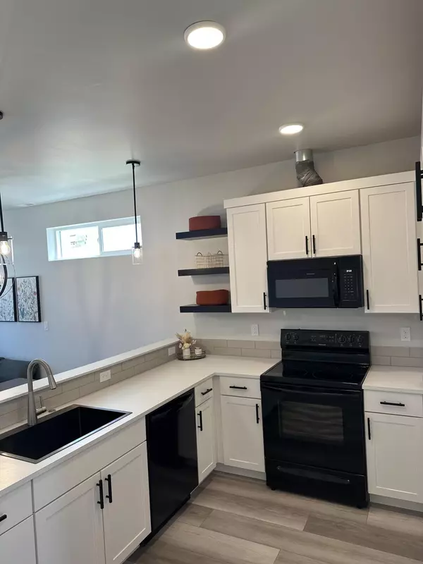 Bend, OR 97702,61647 Daly Estates DR #14
