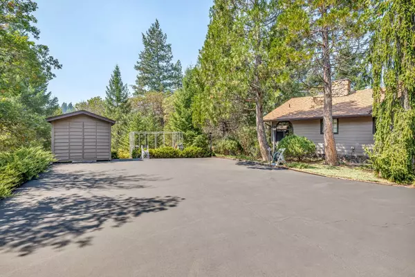 Grants Pass, OR 97526,259 Garnet LN