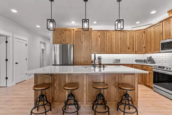 Bend, OR 97707,17110 Crane DR